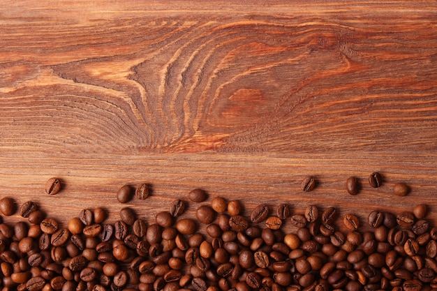Geröstete Kaffeebohnen hautnah aromatische Kaffeebohnen
