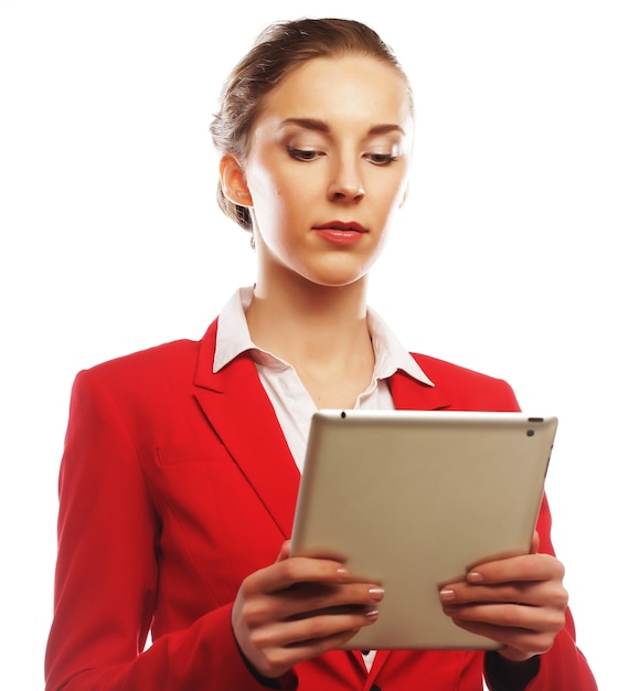 Geschäftsfrau benutzt einen mobilen Tablet-Computer