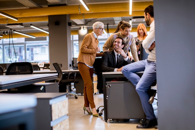 Geschäftsleute im Büro