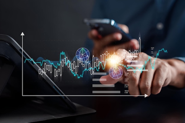 Geschäftsleute, Investoren und Aktienmärkte bewerten Investitionen und analysieren Handelsdaten.