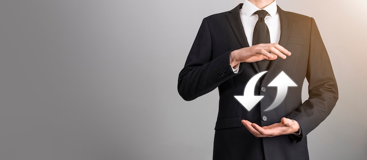 Foto geschäftsmann, der ein dokumentsymbol in der hand hält dokumentenmanagement-datensystem-business-internet-technologie-konzept. unternehmensdatenmanagementsystem dms