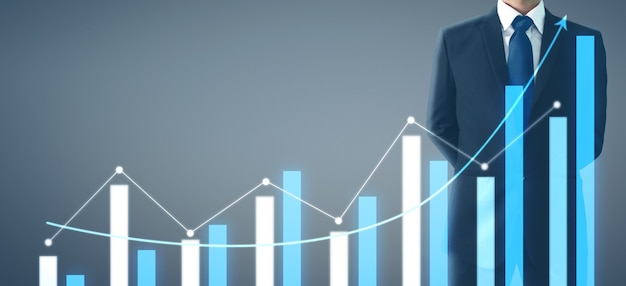 Geschäftsmannplandiagramm-Wachstumszunahme von positiven Indikatoren des Diagramms in seinem Geschäft