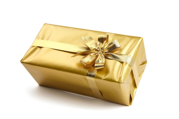 Geschenkbox mit goldener Schleife isoliert auf weißem Hintergrund