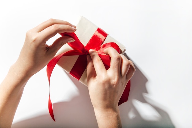 Geschenkverpackung in Kraftpapier