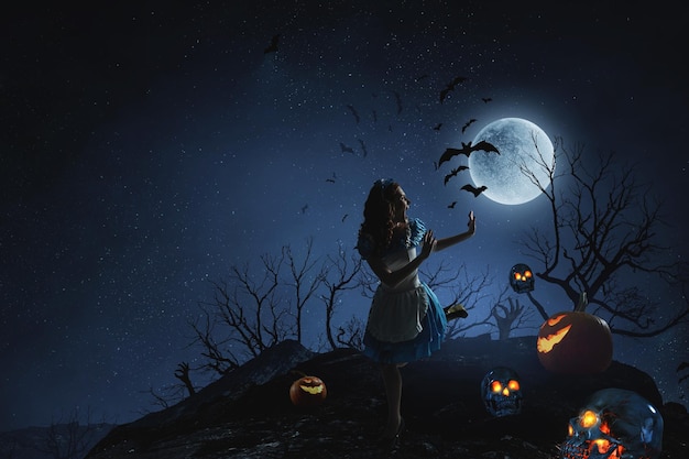 Gespenstisches und beängstigendes Halloween-Bild. Gemischte Medien