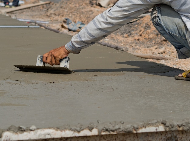 Gesso, construção de casa, trabalhador, construção ferros para construção, concreto e equipamentos