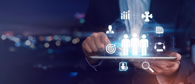 Gestión de la relación con el cliente con la estructura global Gestión de los recursos humanos Reclutación de recursos humanos