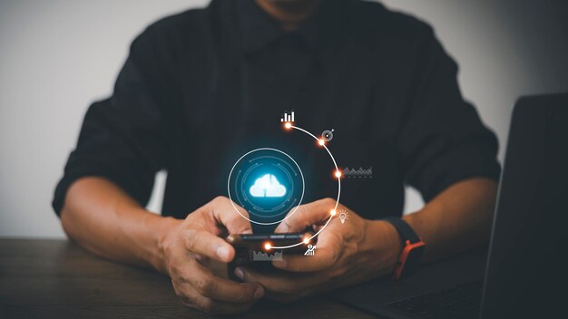 La gestión de la tecnología en la nube de datos grandes incluye la estrategia de negocio del cliente