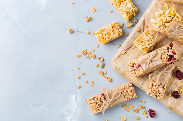 Gesunde hausgemachte Müsli Müsliriegel zum Frühstück