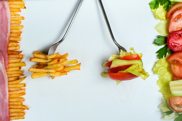 Foto gesunde oder junk-food-auswahl