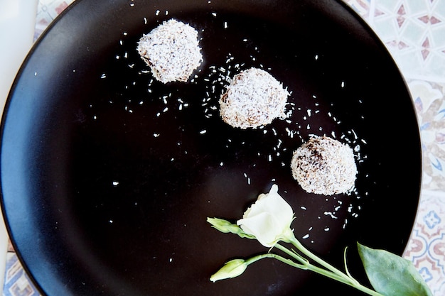 Gesundes Essen vegane hausgemachte Süßigkeiten Gesundes Snack-Konzept