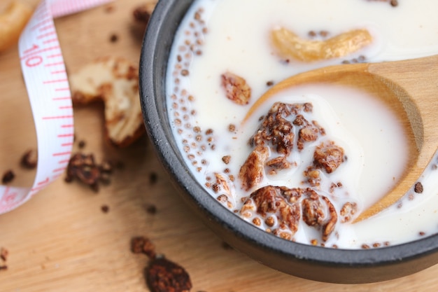 gesundes Müsli mit Cashew