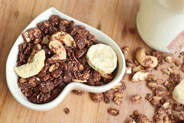 gesundes Müsli mit Cashew