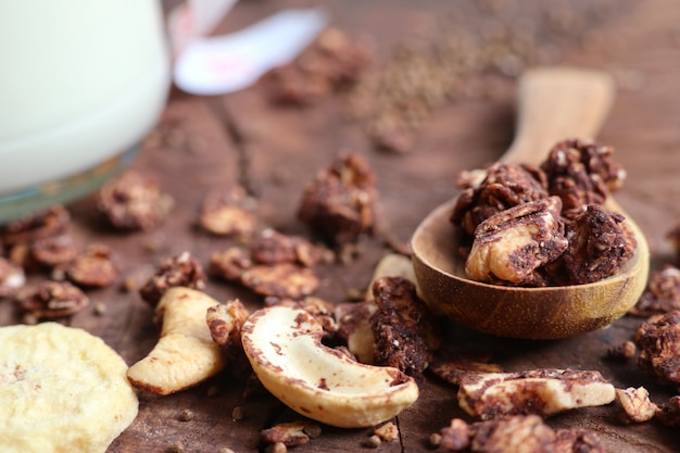 gesundes Müsli mit Cashew