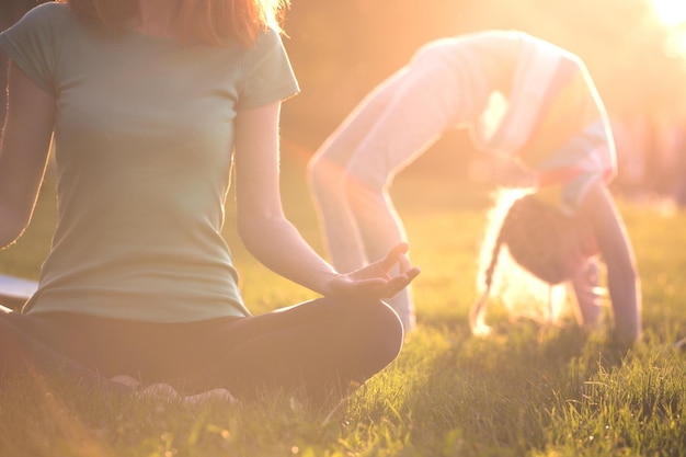 Gesundes und Yoga-Konzept