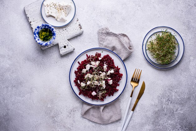 Gesundheitssalat mit Rote Beete und Feta