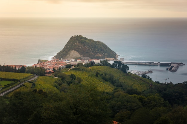 Getaria, pueblo de pescadores en la costa del País Vasco.