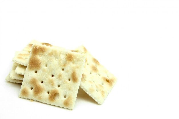 Getrennte Cracker auf Weiß