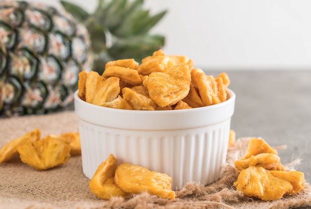 getrocknete Ananas knusprige Chips