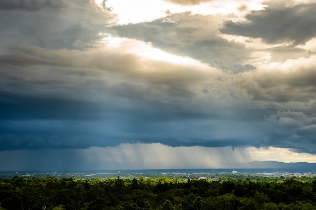 Gewitterhimmel Regenwolken