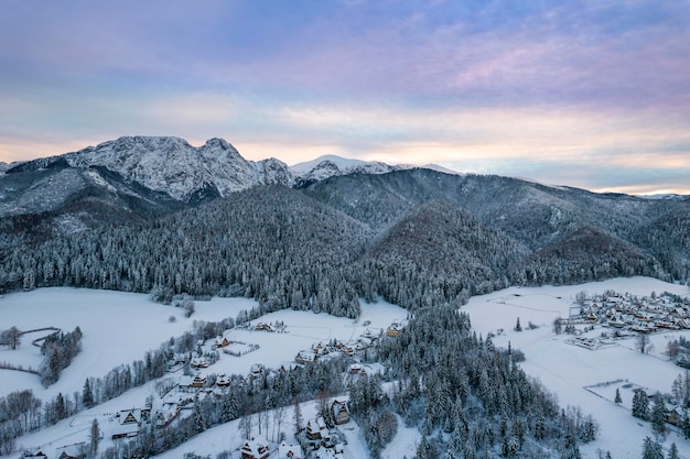 Giewont Peak im Nationalpark Zakopane Tatra im Winter