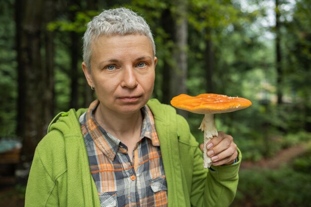 Foto giftige oder medizinische pilze rotfliegen-agar