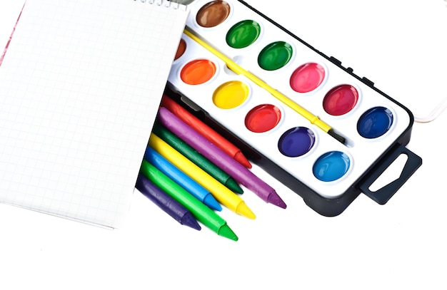 Giz de cera Paintbox e caderno em branco