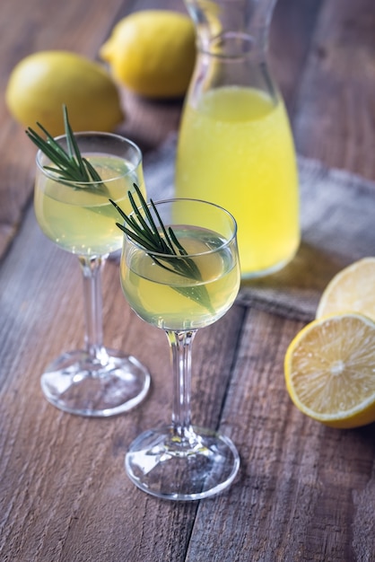 Gläser Limoncello