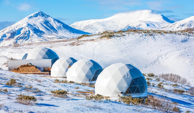 Glamping de inverno em um vulcão na península de Kamchatka