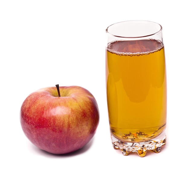 Foto glas apfelsaft und apfel isoliert