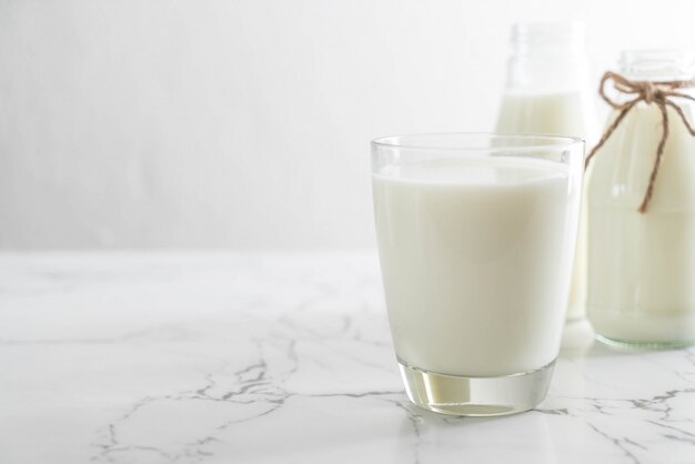 Glas frische Milch