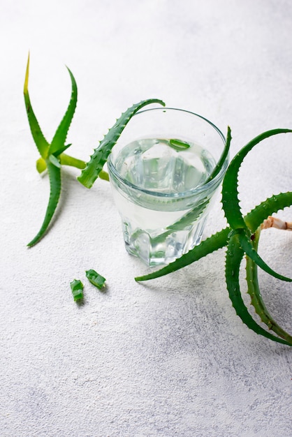 Glas gesundes Aloe Vera-Getränk