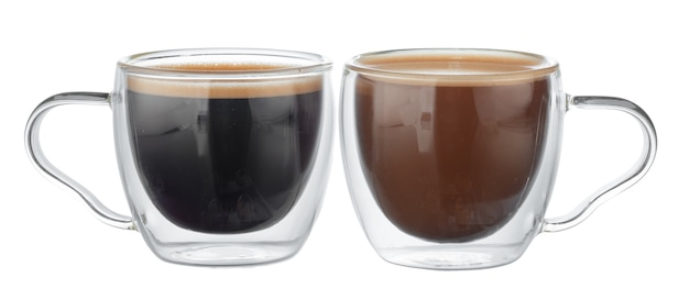 Glas Tasse Kaffee lokalisiert auf weißem Hintergrund