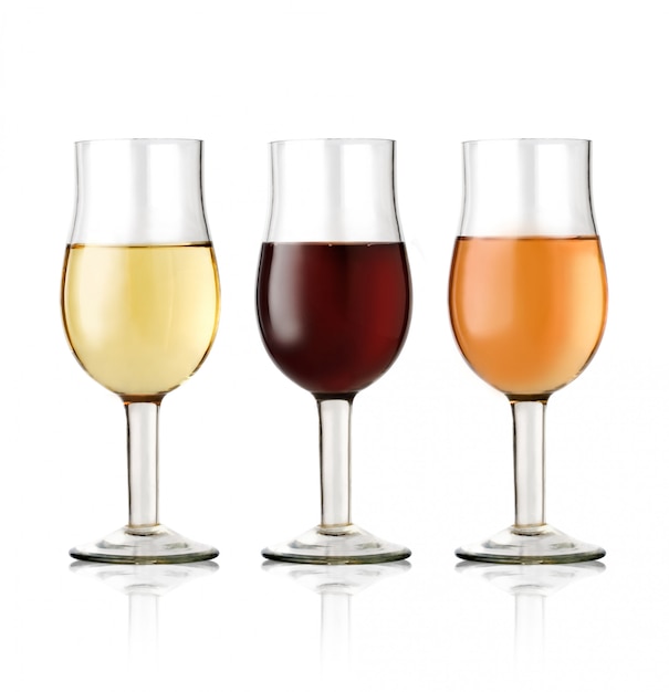 Glas Wein isoliert auf Wein