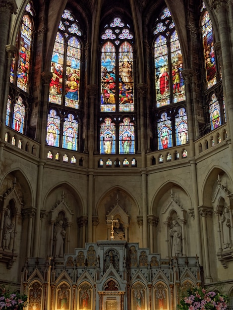 Glasfenster in der Kirche St. Martial in Bordeaux