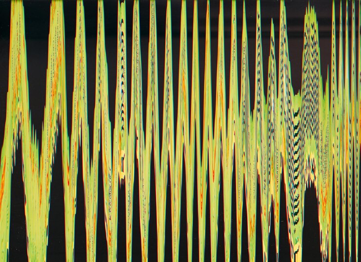 Foto glitch arte color de fondo artefactos distorsión digital verde amarillo naranja textura de ruido difuso en