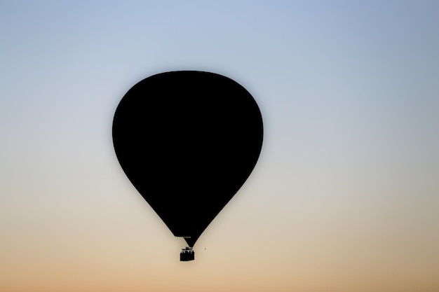 Globo aerostático sobre la ciudad de Goreme