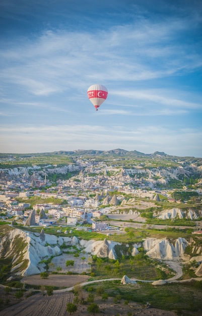 Un globo de aire caliente en Capadocia