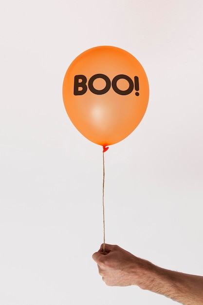 Globo naranja de Halloween con palabra boo