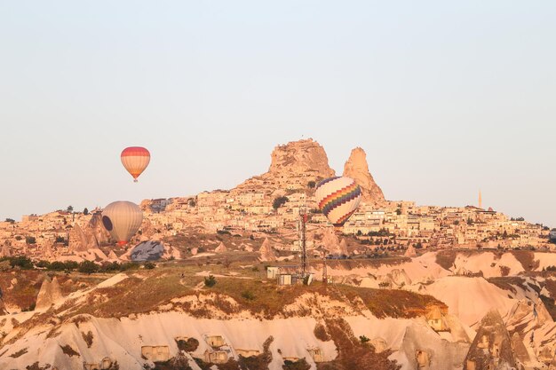 Globos aerostáticos sobre la ciudad de Goreme