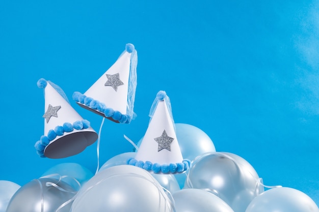 globos, estrellas y sombreros