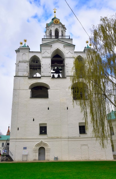 Foto glockenturm des jaroslawler kremls