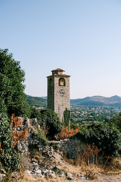 Glockenturm in der Altstadtbar Montenegro