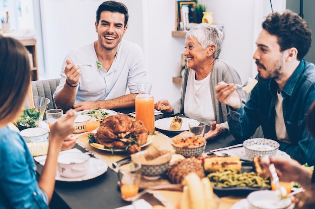 glückliche Familie 270