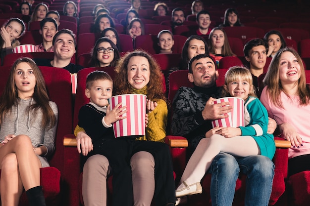 Glückliche Familie im Film