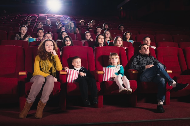 Glückliche Familie im Film