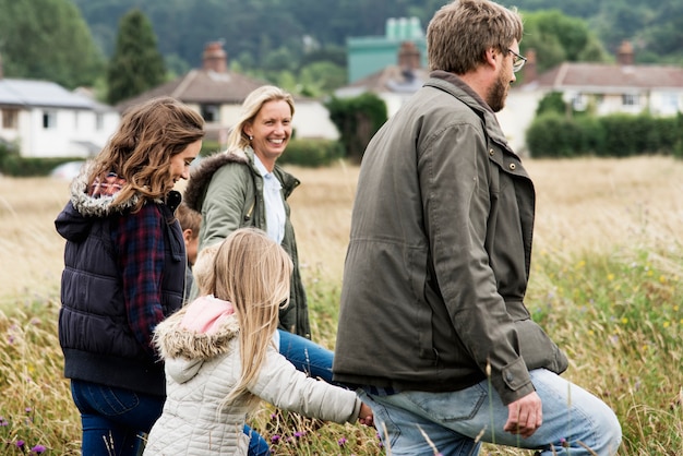 Glückliche Familie im Park