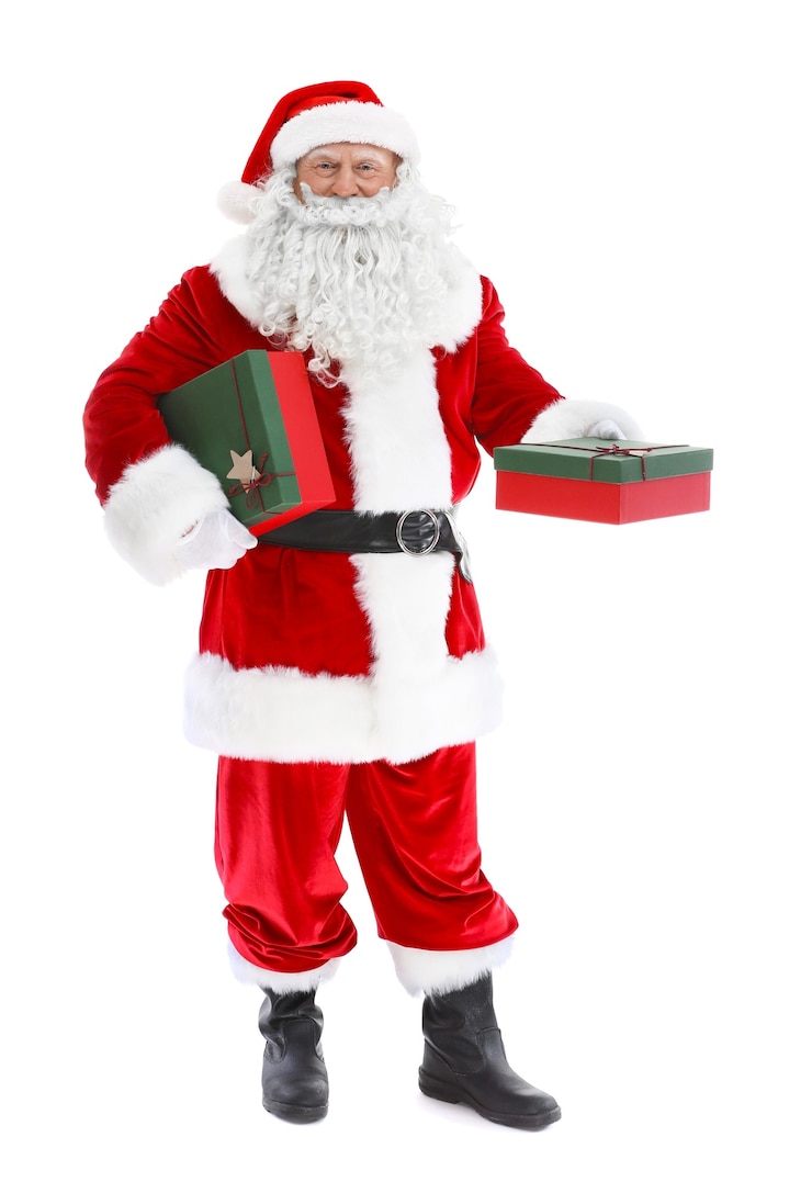 Foto glücklicher authentischer weihnachtsmann, der geschenkboxen hält