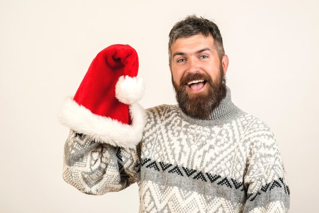 Glücklicher Mann zu Hause Weihnachten