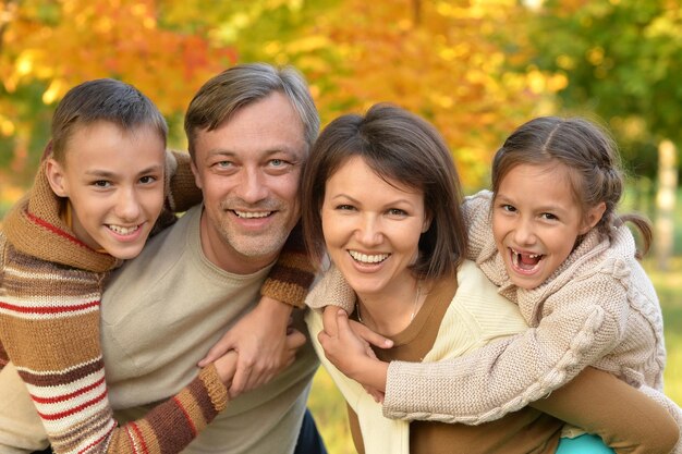 Glückliches Familienportrait